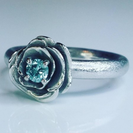 Forlovelsesring rose med diamant